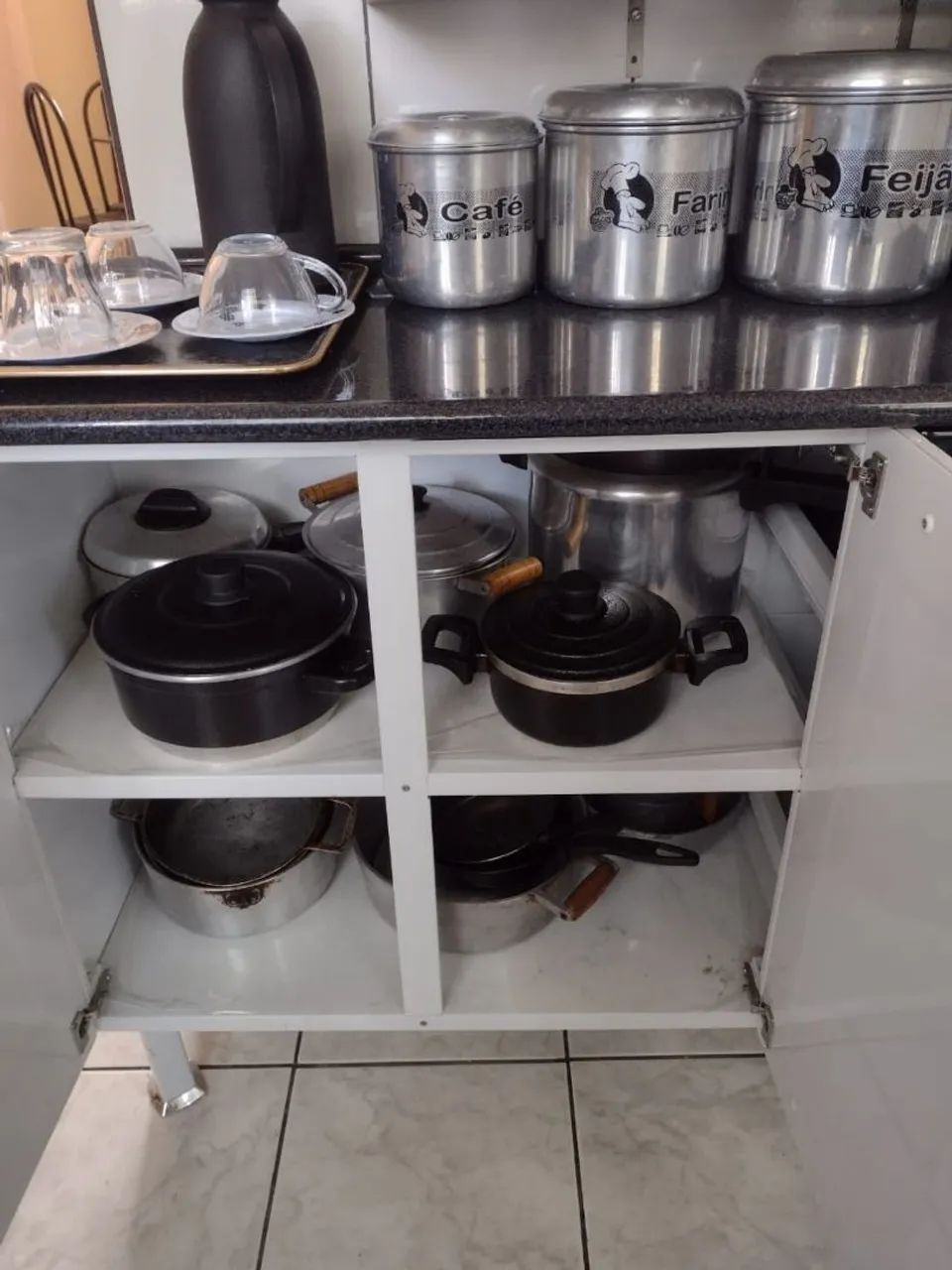 Apartamento todo mobiliado com internet e sky - Foto 4