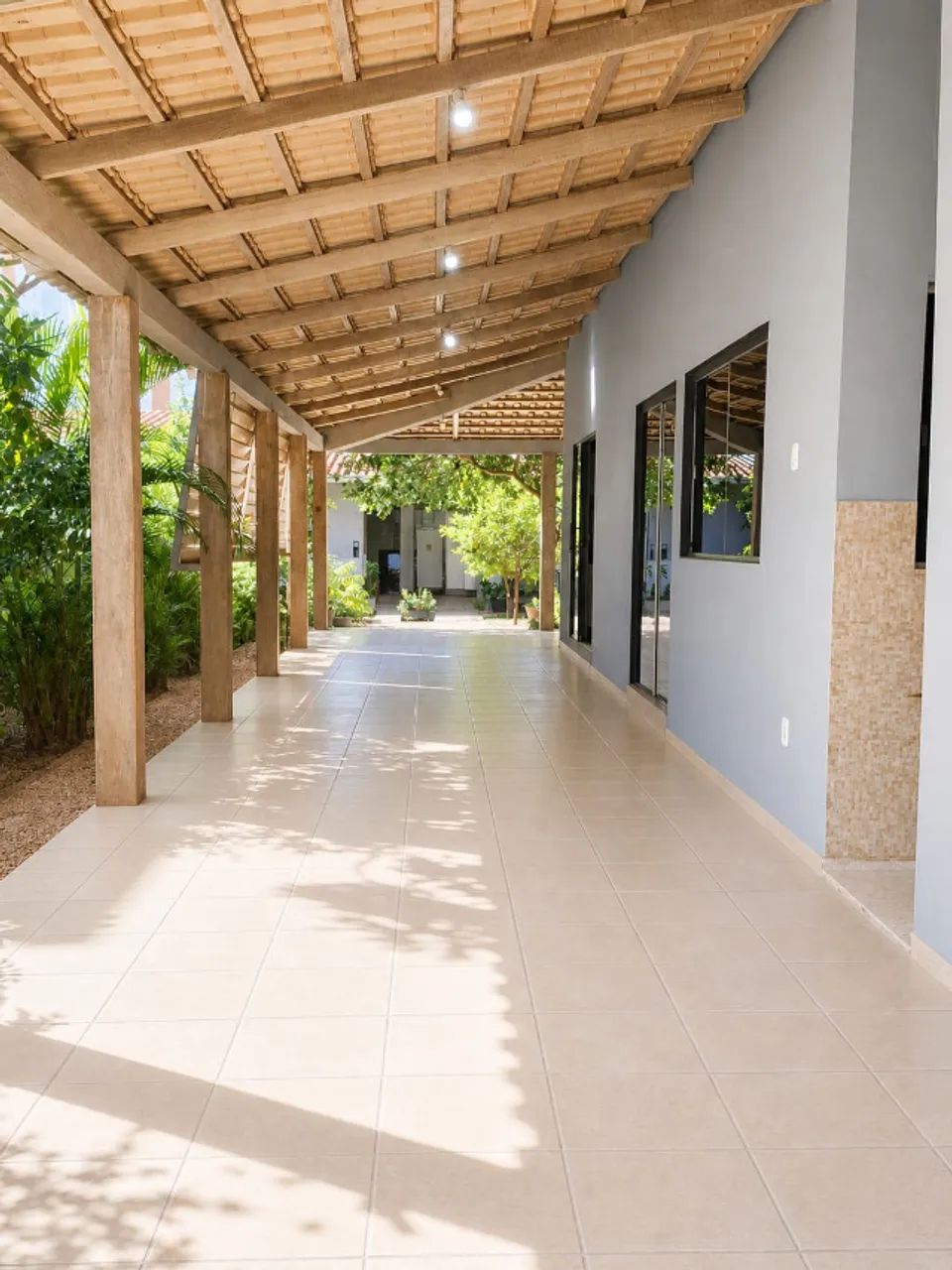 IMÓVEL RESIDENCIAL E COMERCIAL COM 720 m² | 604 SUL - Foto 2