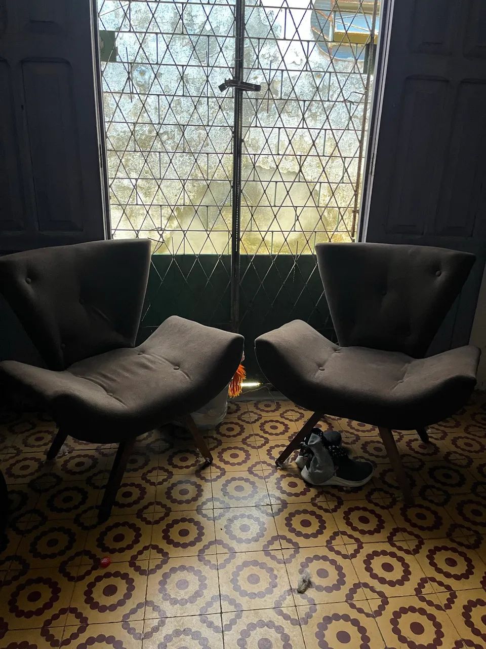 Sofá mais 2 poltronas (10x no cartão) - Foto 2