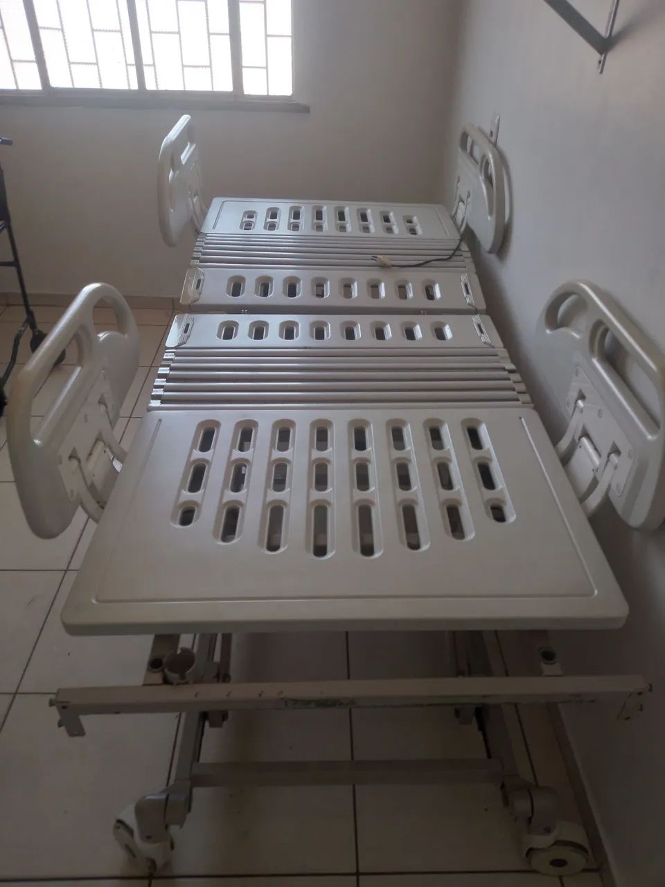 Cama hospitalar  - Foto 2