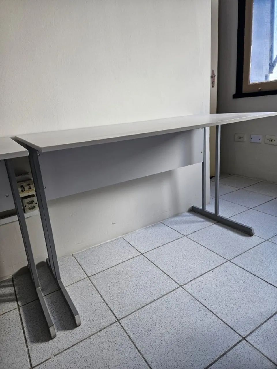 Mesa Escritório Retangular Cinza - Foto 2