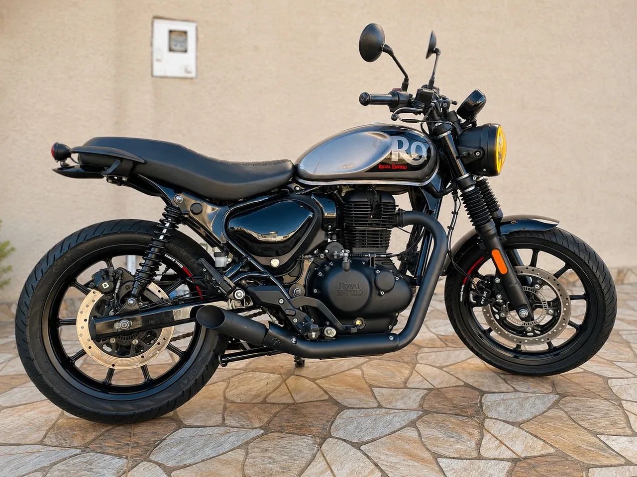Royal Enfield Hunter 350 2025 | Cinza | 11.500 km | Impecável - Foto 2