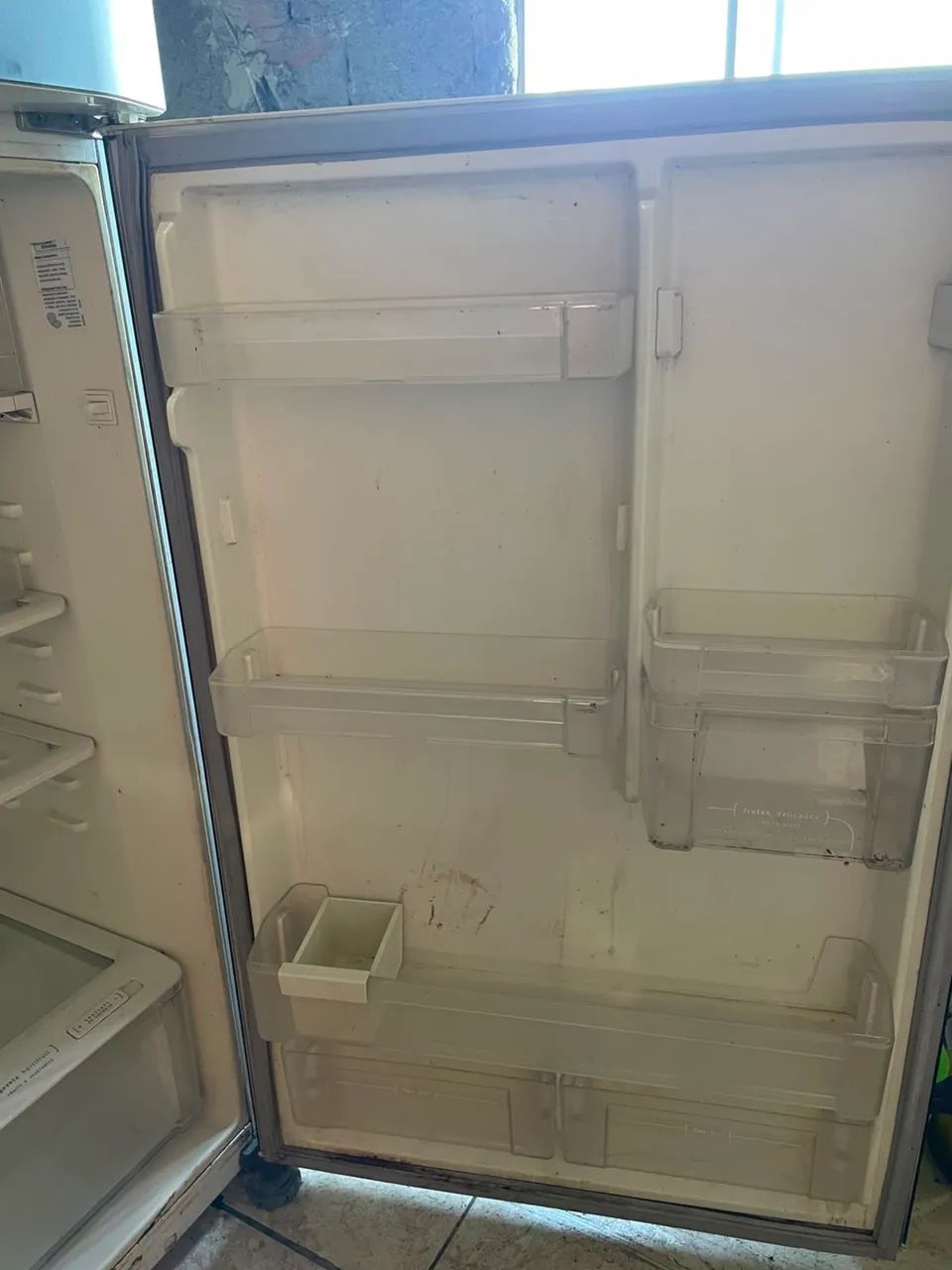 Geladeira com defeito  - Foto 3
