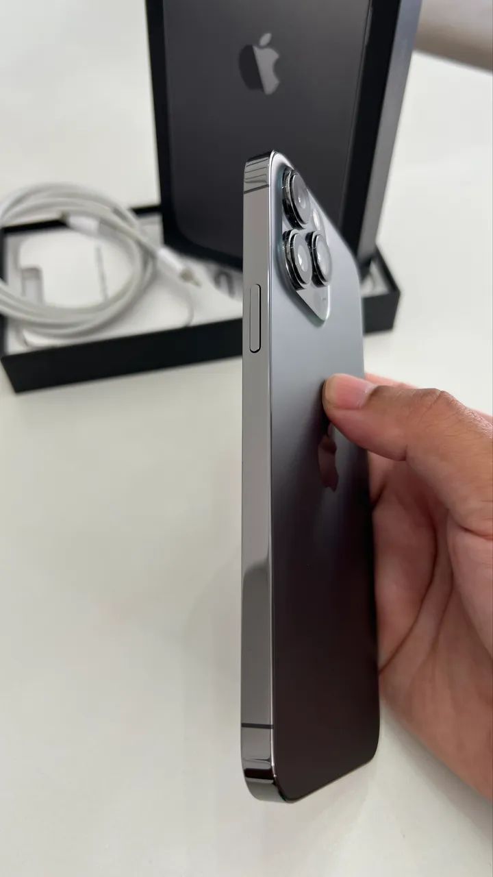 Iphone 13 pro max 128 GB - Novíssimo, zerado! - Celulares e