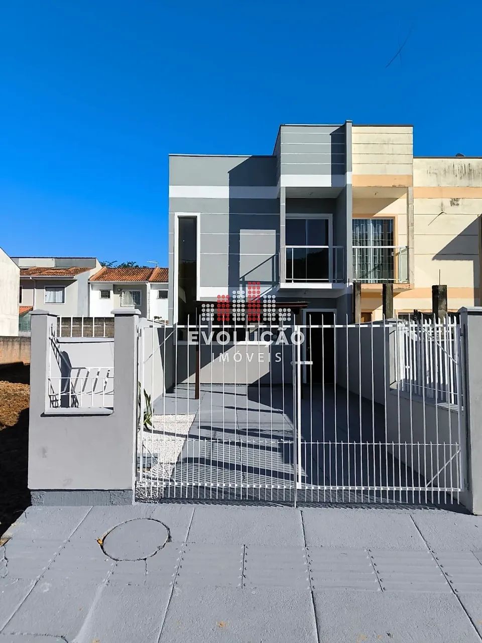 Sobrado Geminado 2 Quartos 83m² - Potecas -