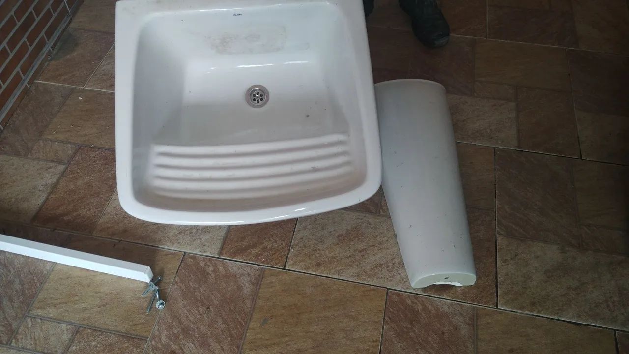 Tanque de louça com coluna  - Foto 2