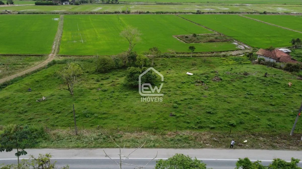 Terreno com 2.242,78m² em Massaranduba, SC