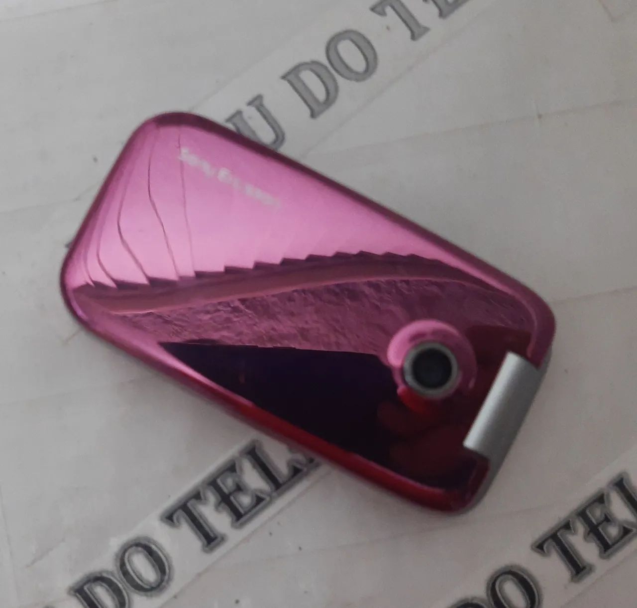 SONY Ericsson Flip rosa celular antigo RELIQUIA 2005 - Foto 6