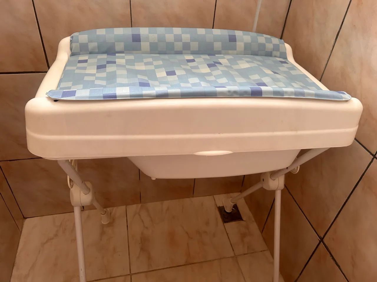 Banheira Burigotto azul 