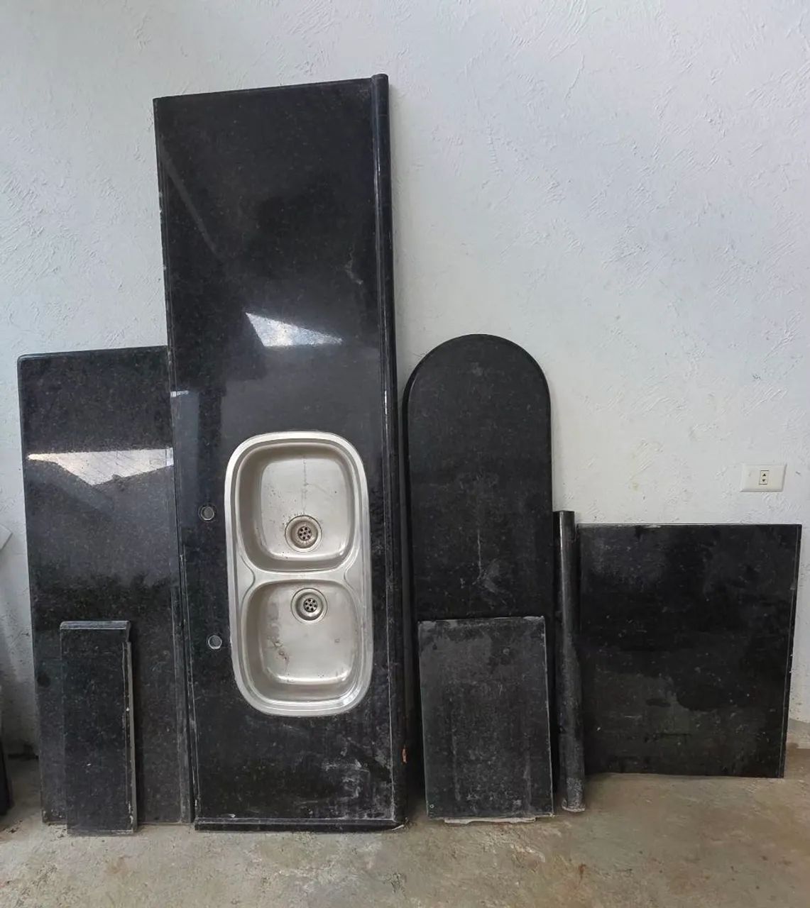 Mesa Mármore Verde Ubatuba com Pia e parte seca