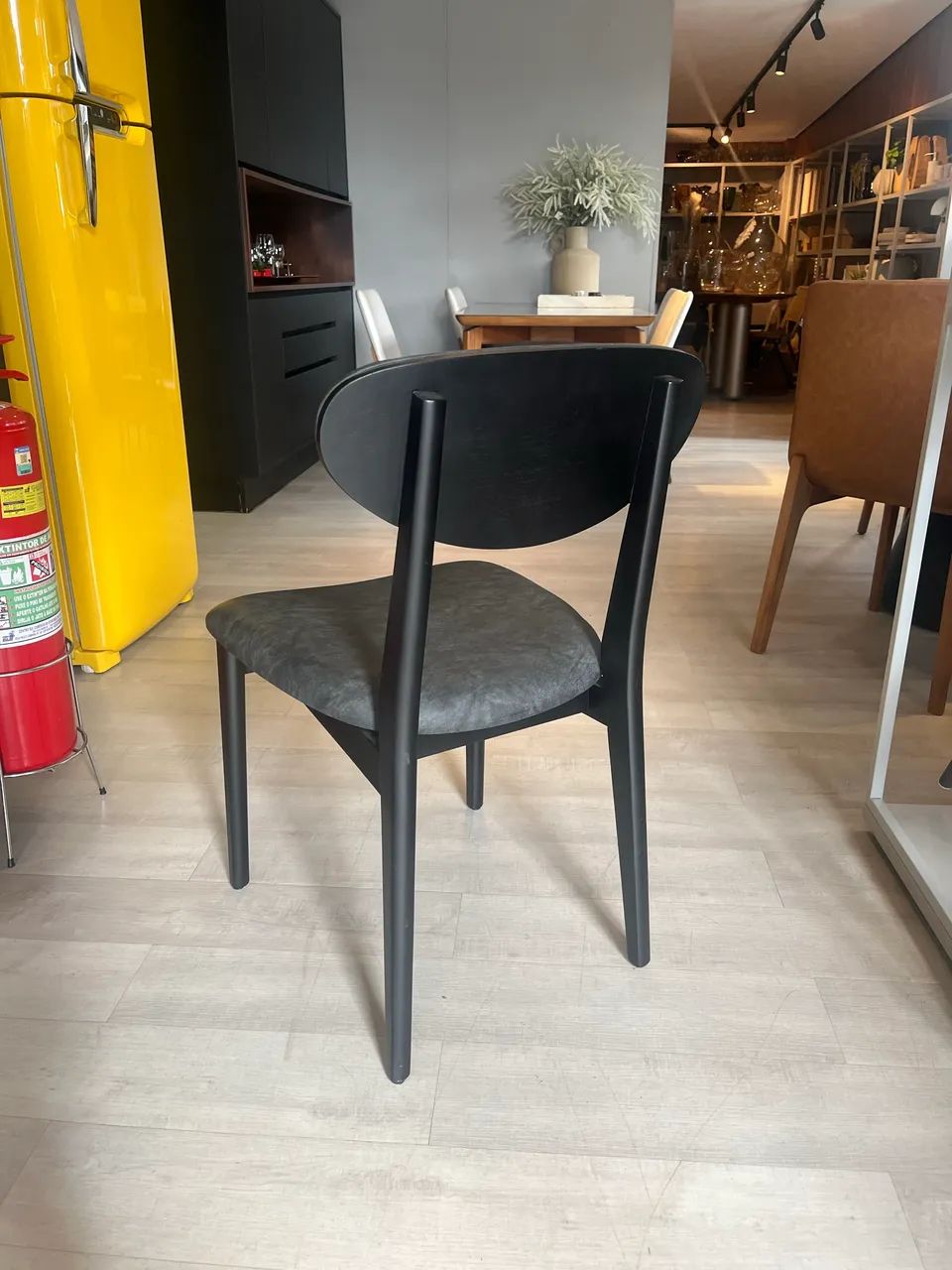 Cadeira courissimo preto  - Foto 4
