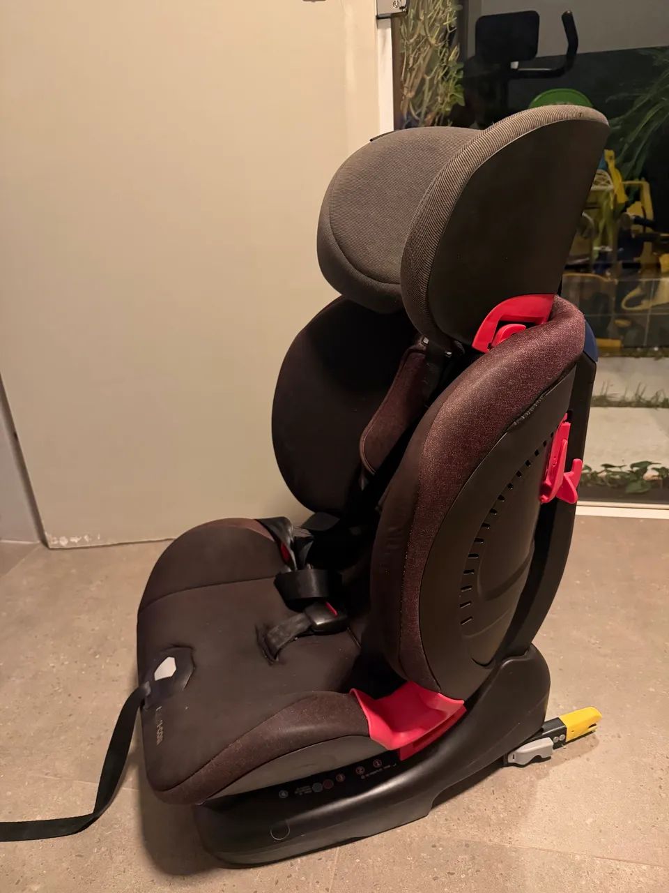 Cadeirinha Maxi-Cosi Original - Excelente Estado - ISOFIX - Foto 2