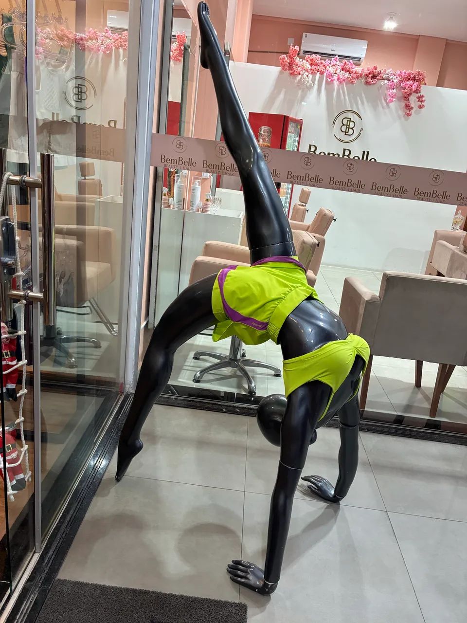 Manequim feminino 