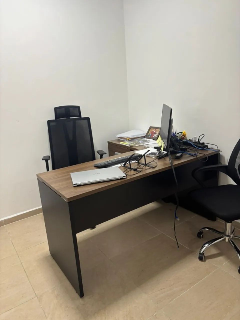 VENDE-SE MESA EM L COM GAVETEIRO  - Foto 2