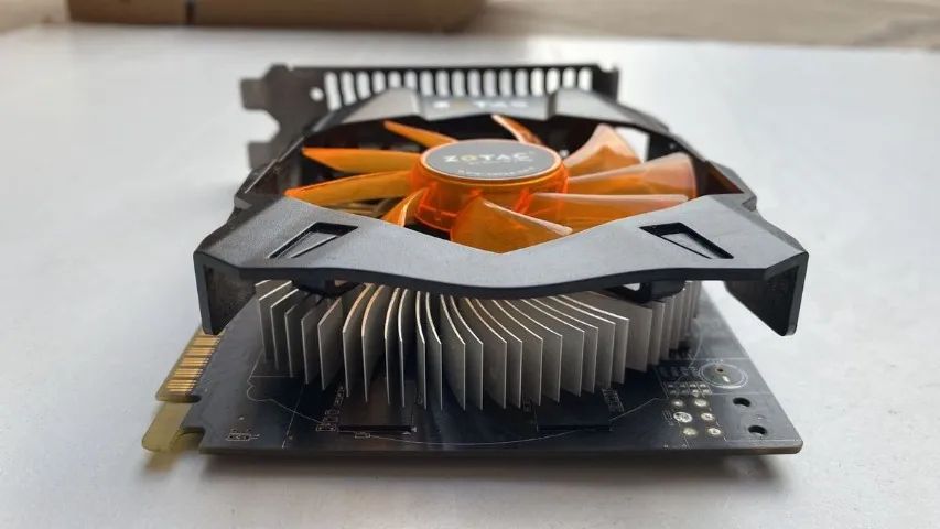 GTX 650 TI 2GB - Foto 2