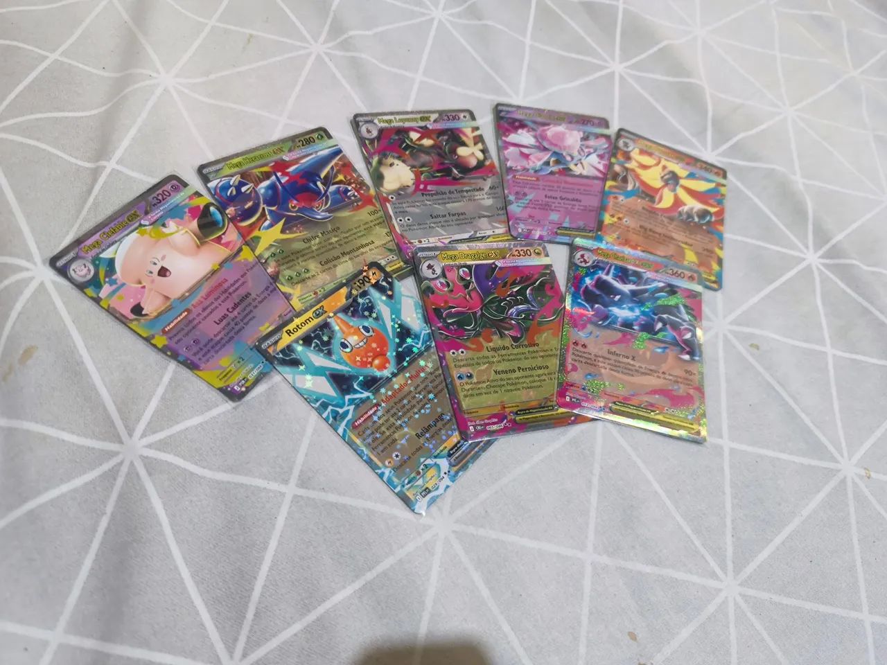 8 Cartas de POKÉMON TCG RARA DUPLA - Foto 2