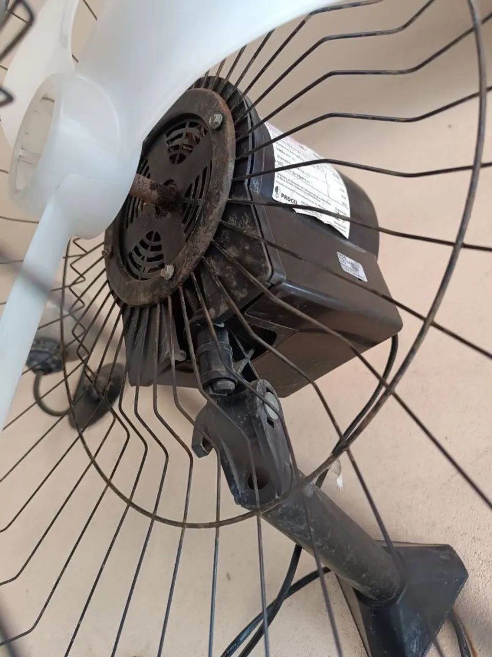 Ventilador de parede Arge Twister 60 cm 127v funcionando perfeitamente. (Bangu, próx shop) - Foto 5