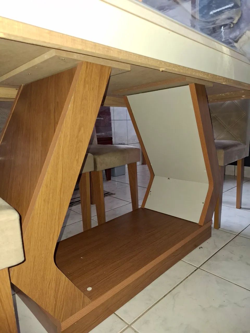 Mesa 6 cadeiras tampo de vidro. Excelente estado! - Foto 3