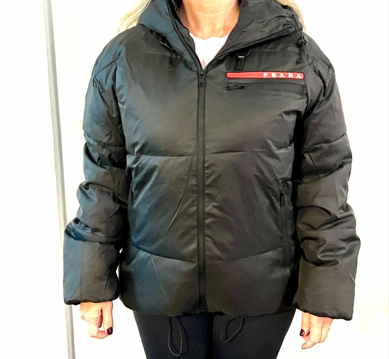 Jaqueta Puffer feminina PRADA - Foto 2