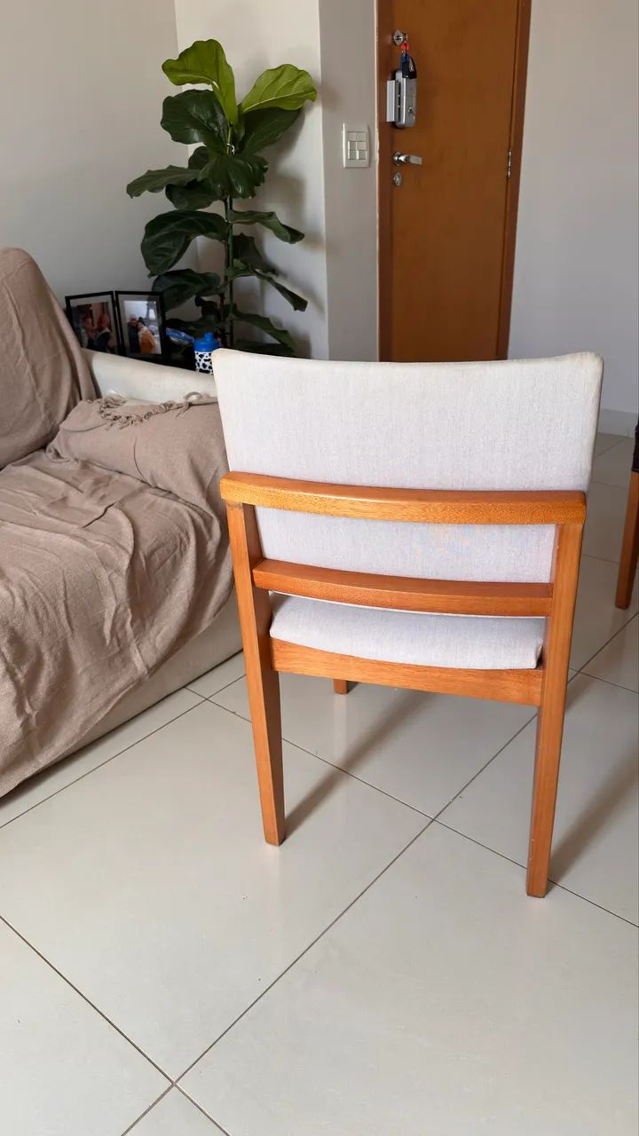 Conjunto de mesa e cadeiras  - Foto 4