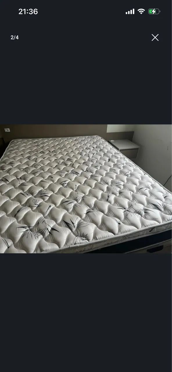 Cama Box Baú com com colchão de molas seminova. 