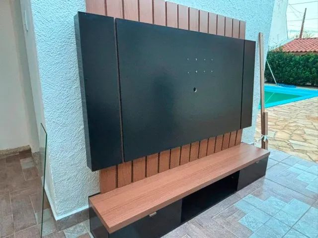 Rack/Painel de TV com prateleira de vidro