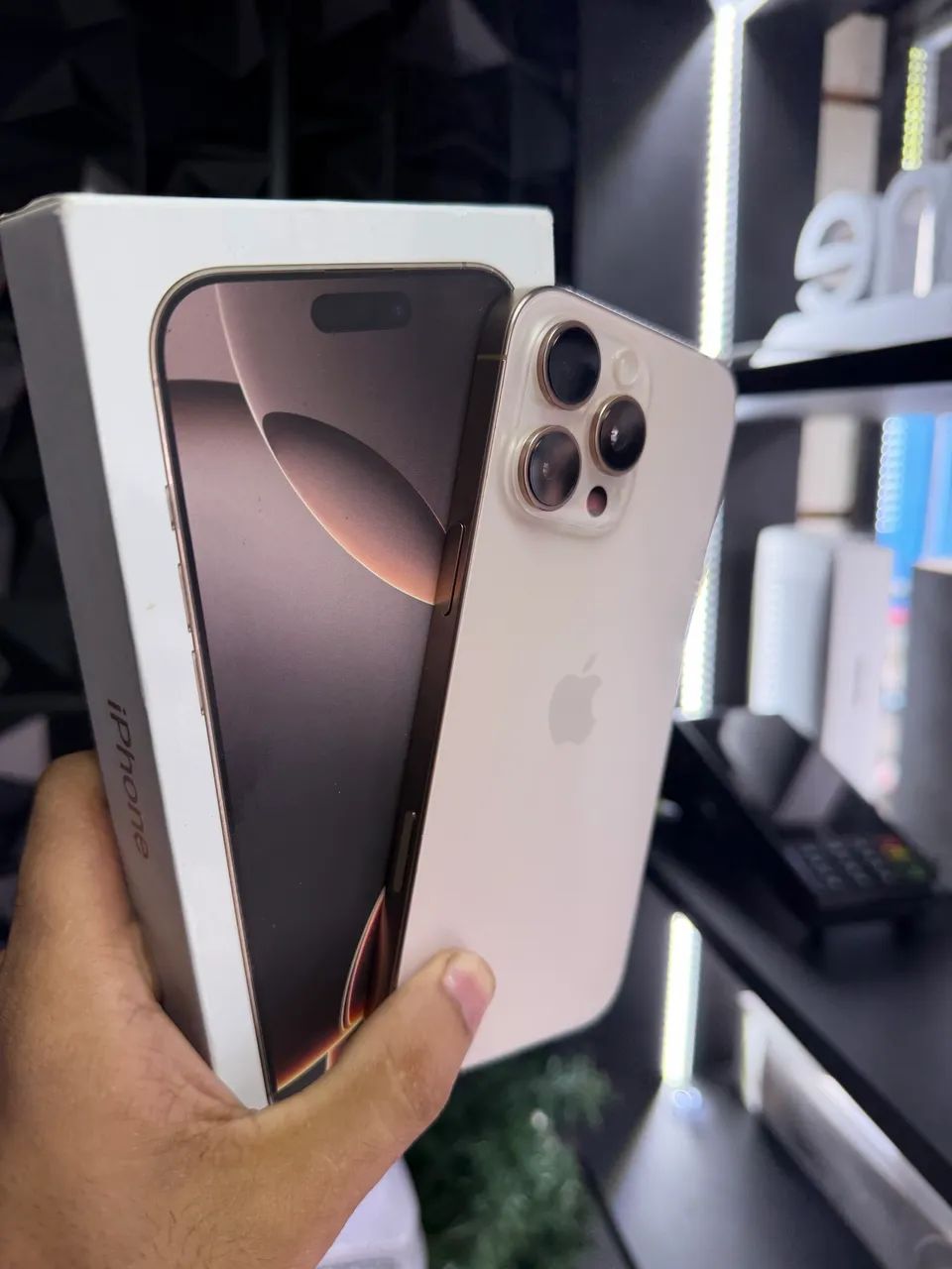 IPHONE 16 PRO MAX 256GB OPORTUNIDADE  - Foto 2