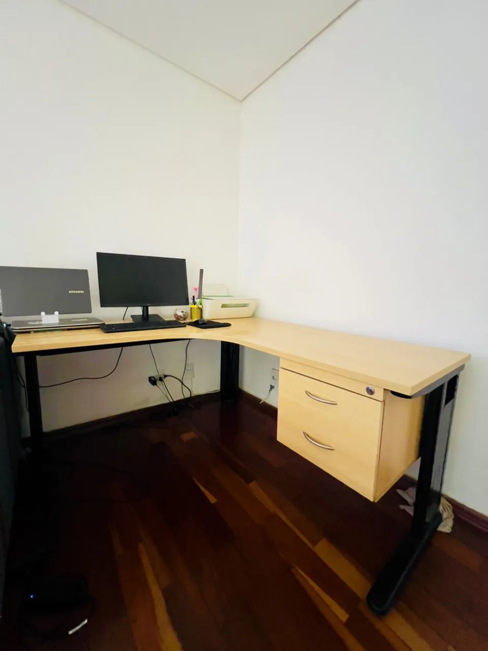 Mesa de Escritório 