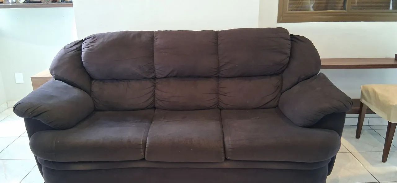 Sofá 3 lugares Marrom  - Foto 2