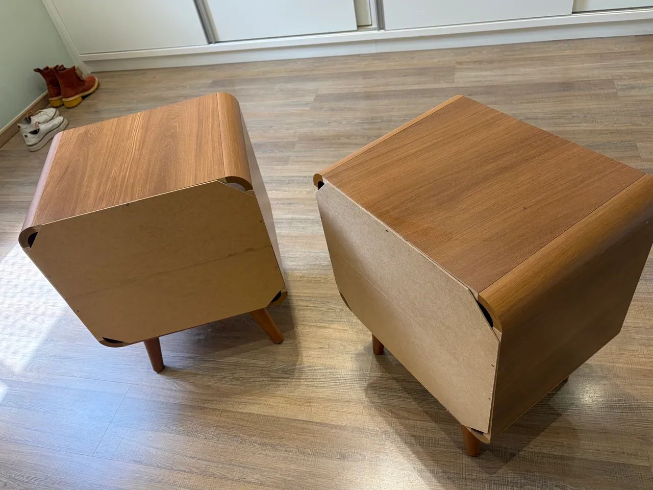 Mesa de cabeceira retrô - Foto 4