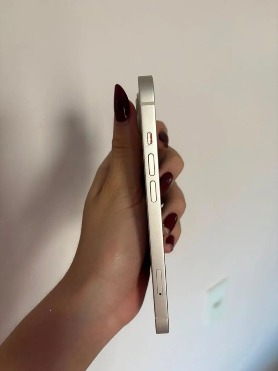 Vendo iPhone 13 128GB Branco no precinho - Foto 4