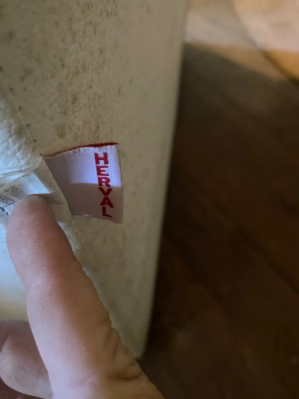 Poltrona Reciclável Herval com marcas de uso - Foto 5