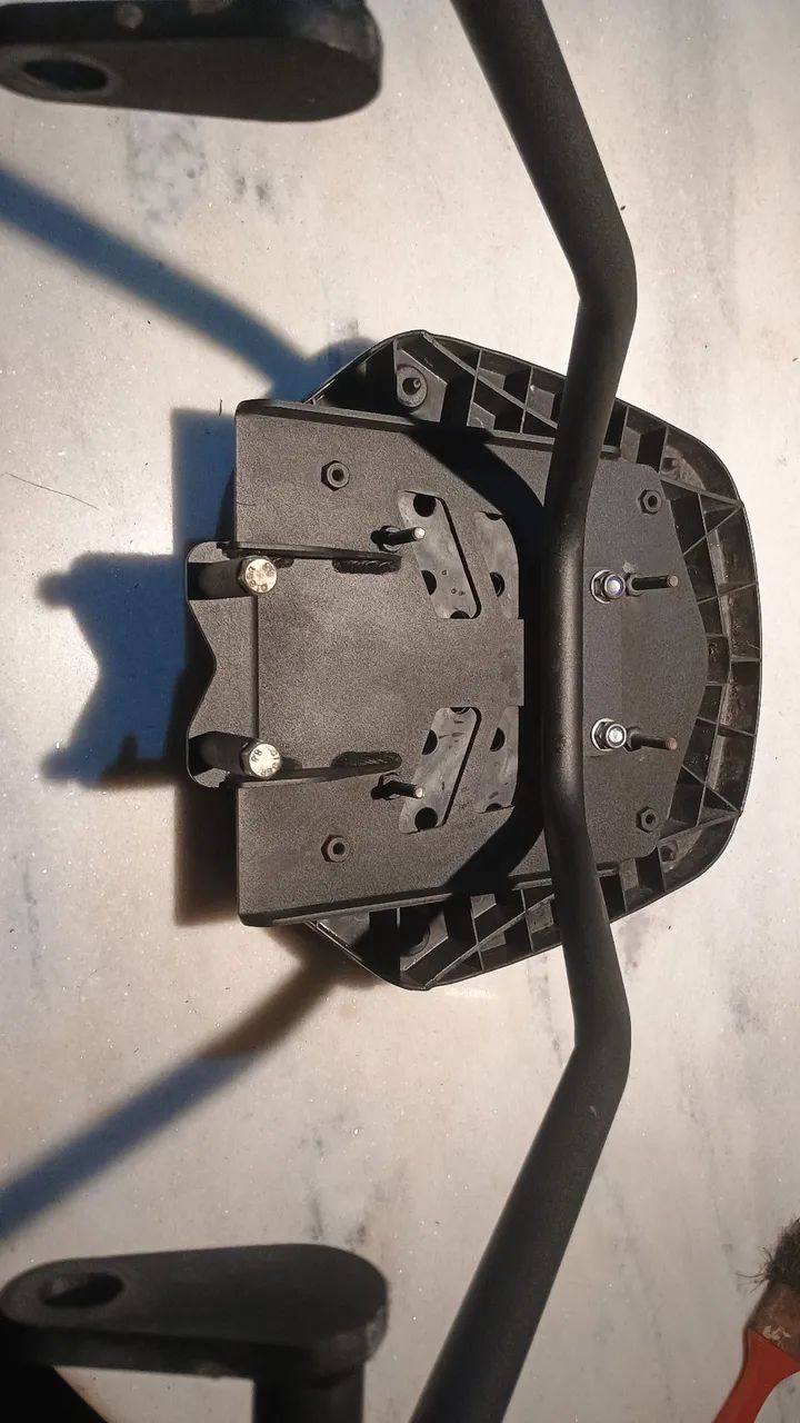 Suporte Com Base e Baú Yamaha XMax 250 - Foto 4