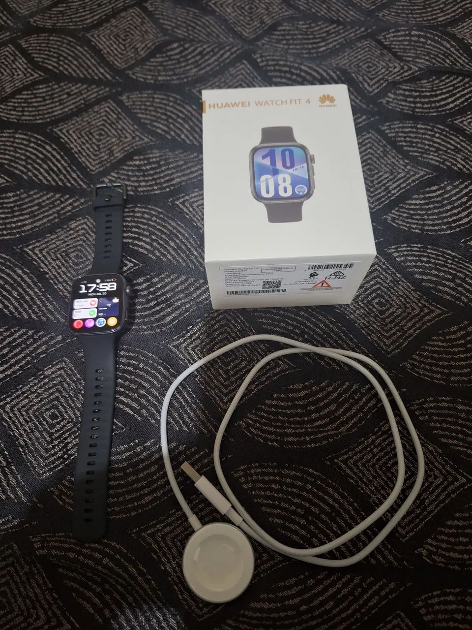 HUAWEI WATCH FIT 4