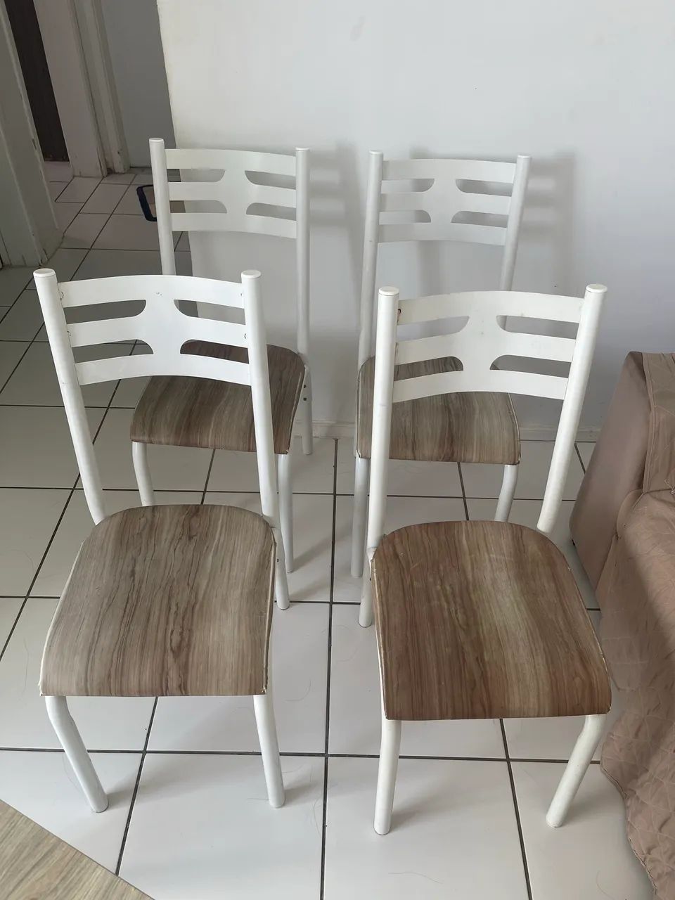 Mesa de jantar super conservada  - Foto 4
