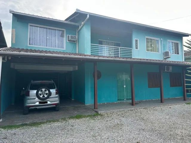 Linda Casa em Penha 2 Pisos e 5 Quartos - Foto 2