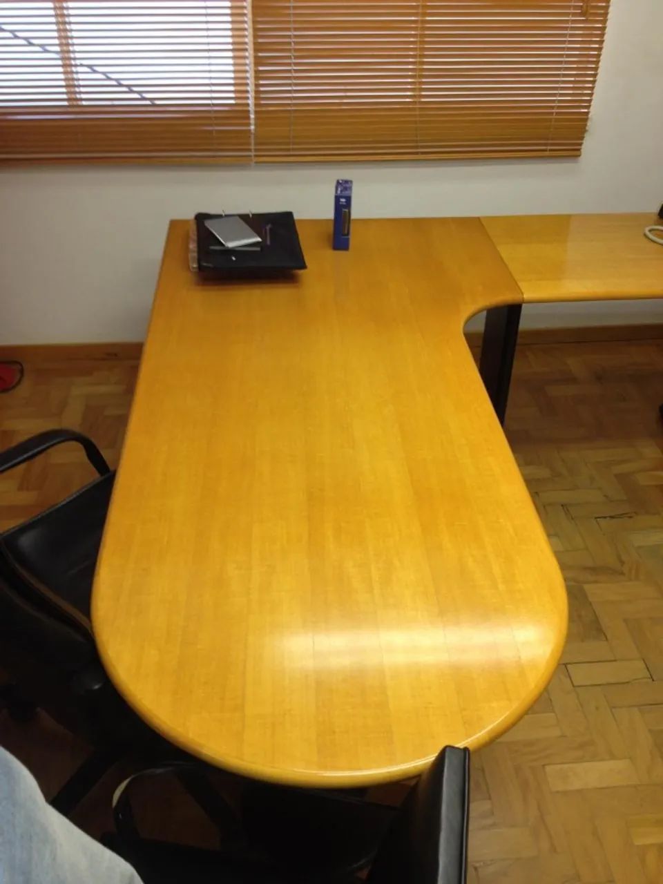 Mesa de escritorio em madeira maciça65193077841282120