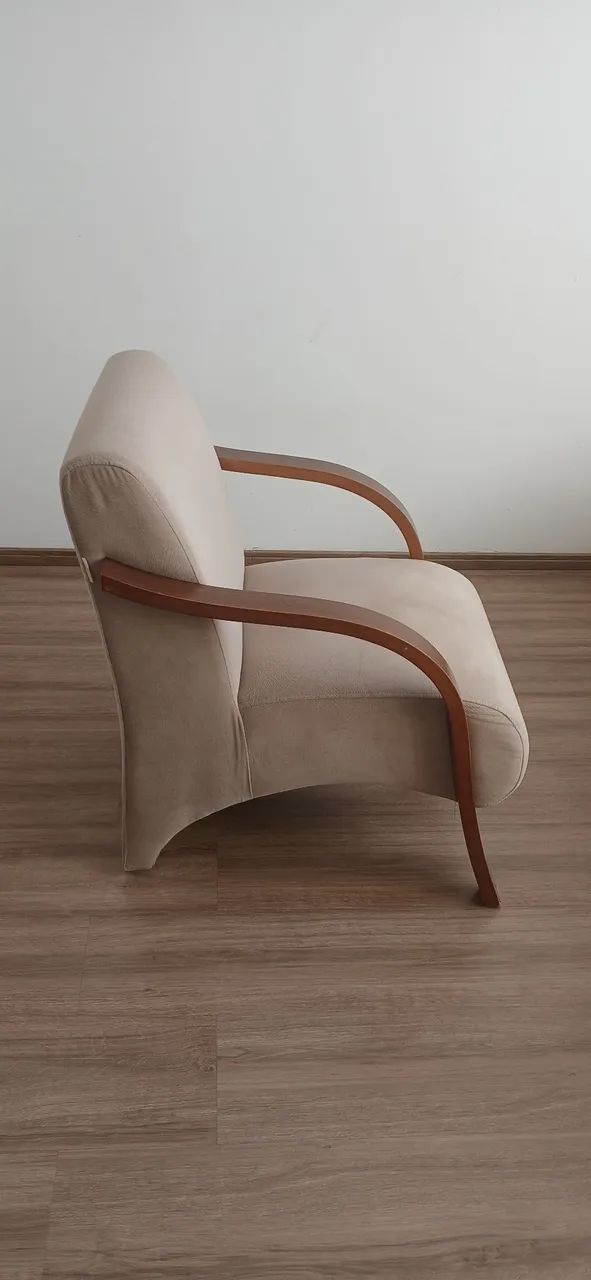 Poltrona Suede Bege c/ Madeira - Foto 3