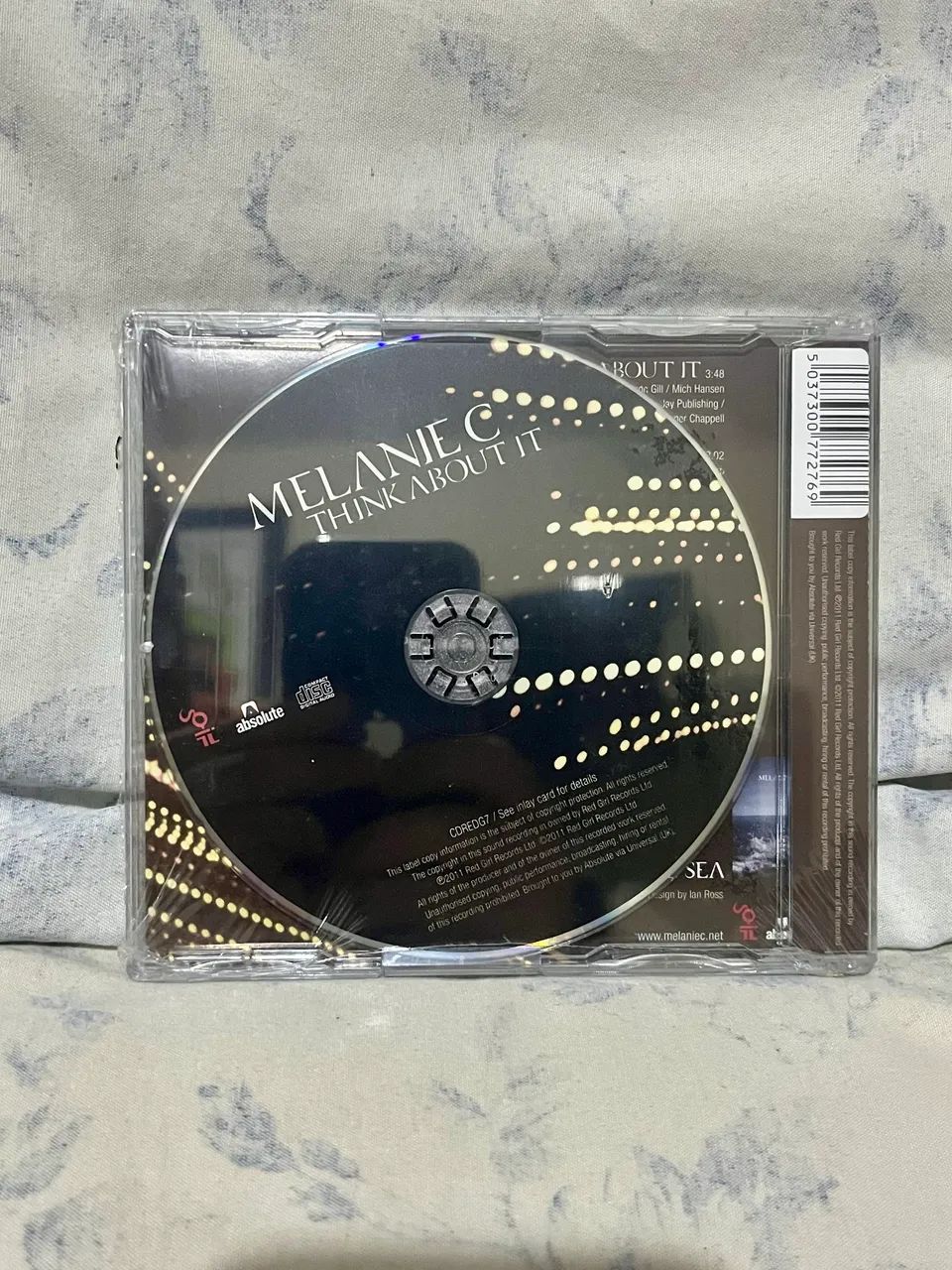 Melanie C - Single Think About It - Foto 2