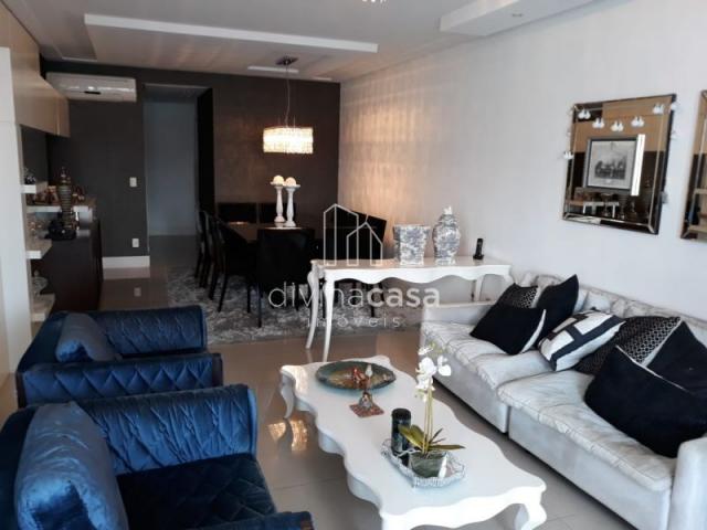 Lindo apartamento semi mobiliado, suite master mais duas suítes, em ótima localização! - Foto 12