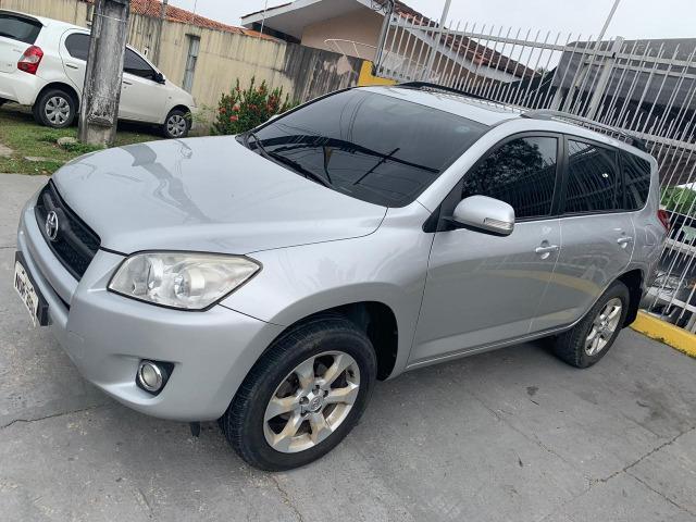Toyota Rav4 com teto solar aceito financiamento