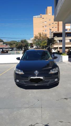 Vw - Volkswagen Jetta