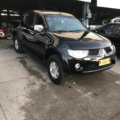 Mitsubishi Triton 4x4 HPE 3.2 Automático 2010 - Foto 3