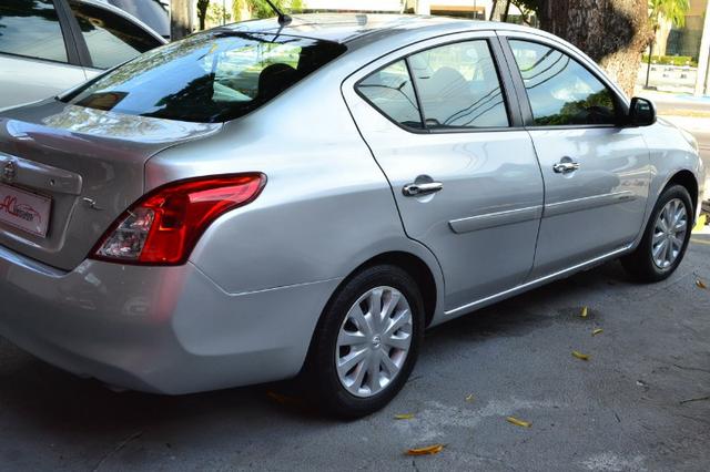 Nissan Versa 1.6 SUV 2013 - Foto 3