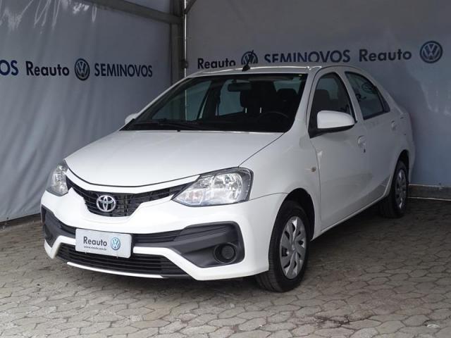 Toyota Etios 1.5 x Sedan 16v