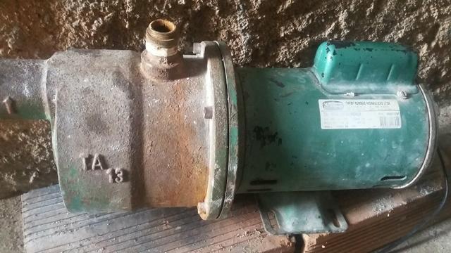 Bomba d'água centrífuga