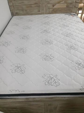 Cama madeira maciça queem - Foto 5