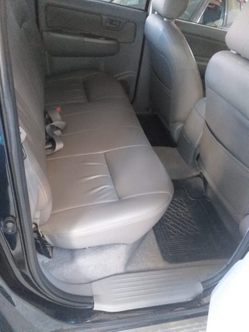 Hilux srv 3.0 automatica 4x4 2007 75.900 - Foto 8