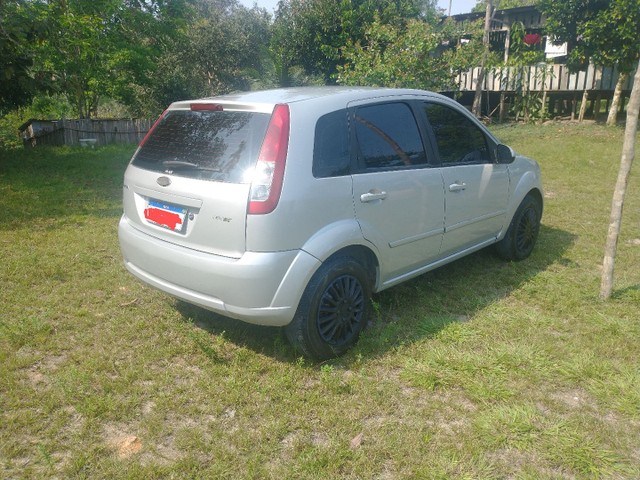 VENDO FORD FIESTA POUCO RODADO 68.M.KM , CARRO TOP 16.000