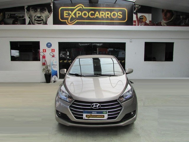 HYUNDAI SEDAN COMFORT PLUS 1.6 AUTOMÁTICO ANO 2017 FINANCIO